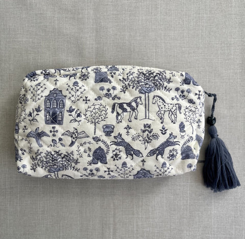 Blue and White Pattern Quilted Zip Pouch With Tassel 8.5"Lx5.5H"